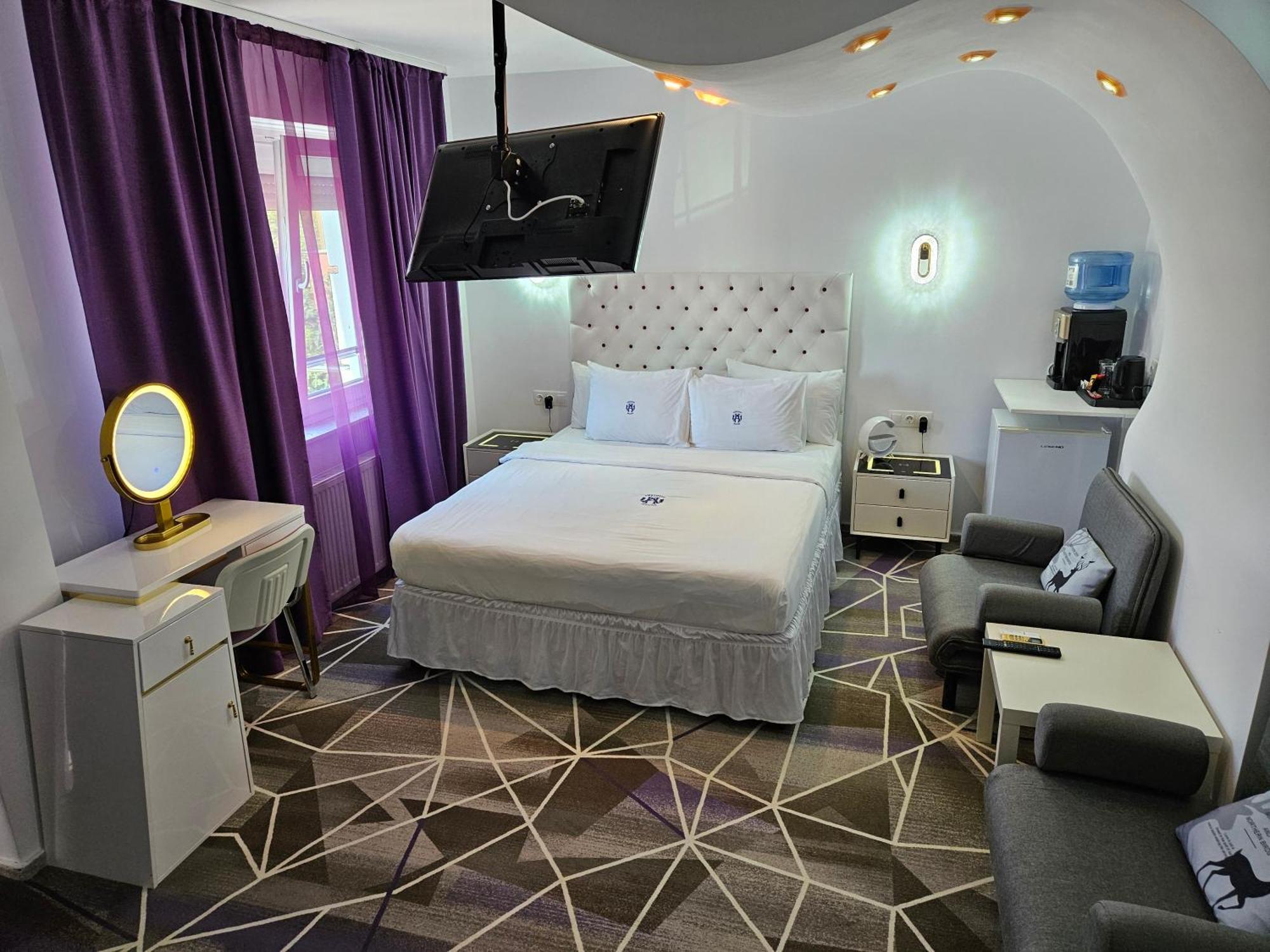 בית הארחה Amethyst House Therme & Bucharest Airport אוטופן